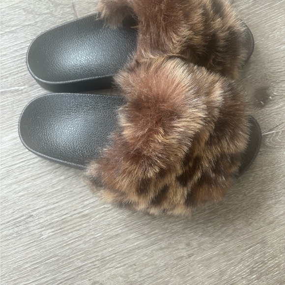 House slippers - Picture 4 of 8